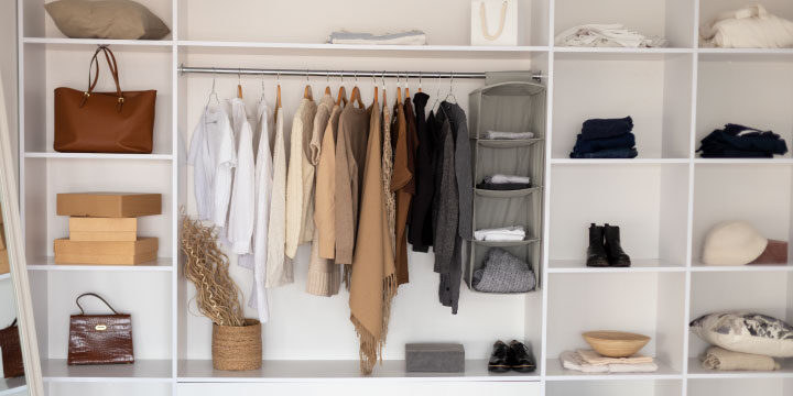4 Dicas para você organizar o seu guarda roupa